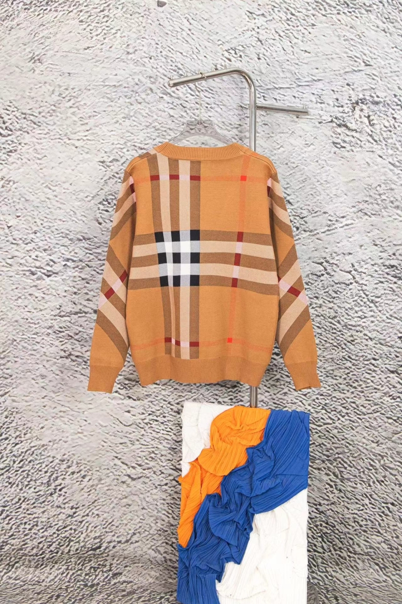 Burberry Sweaters